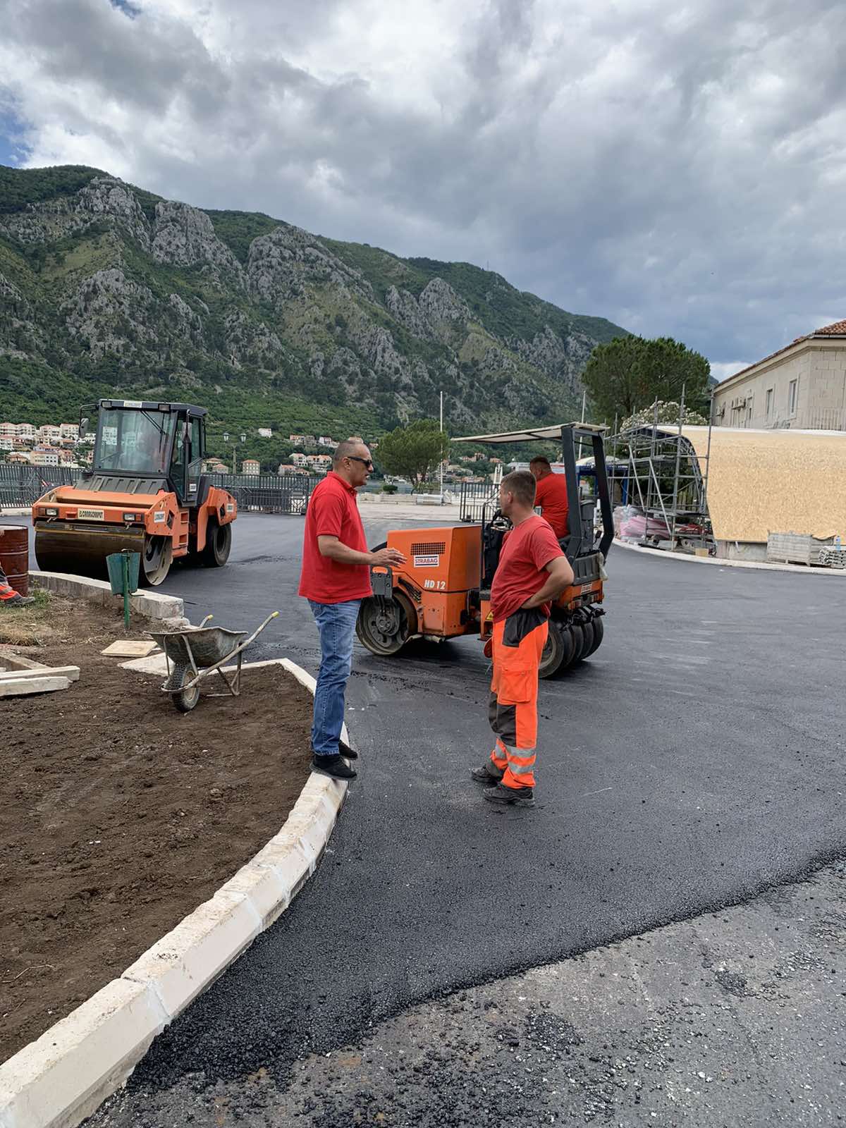 U TOKU ASFALTIRANJE MAGISTRALE U BLIZINI BUDUĆEG PPTHODNIKA I ZAVRŠNO UREĐENJE OD CITADELE DO LJETNJE POZORNICE