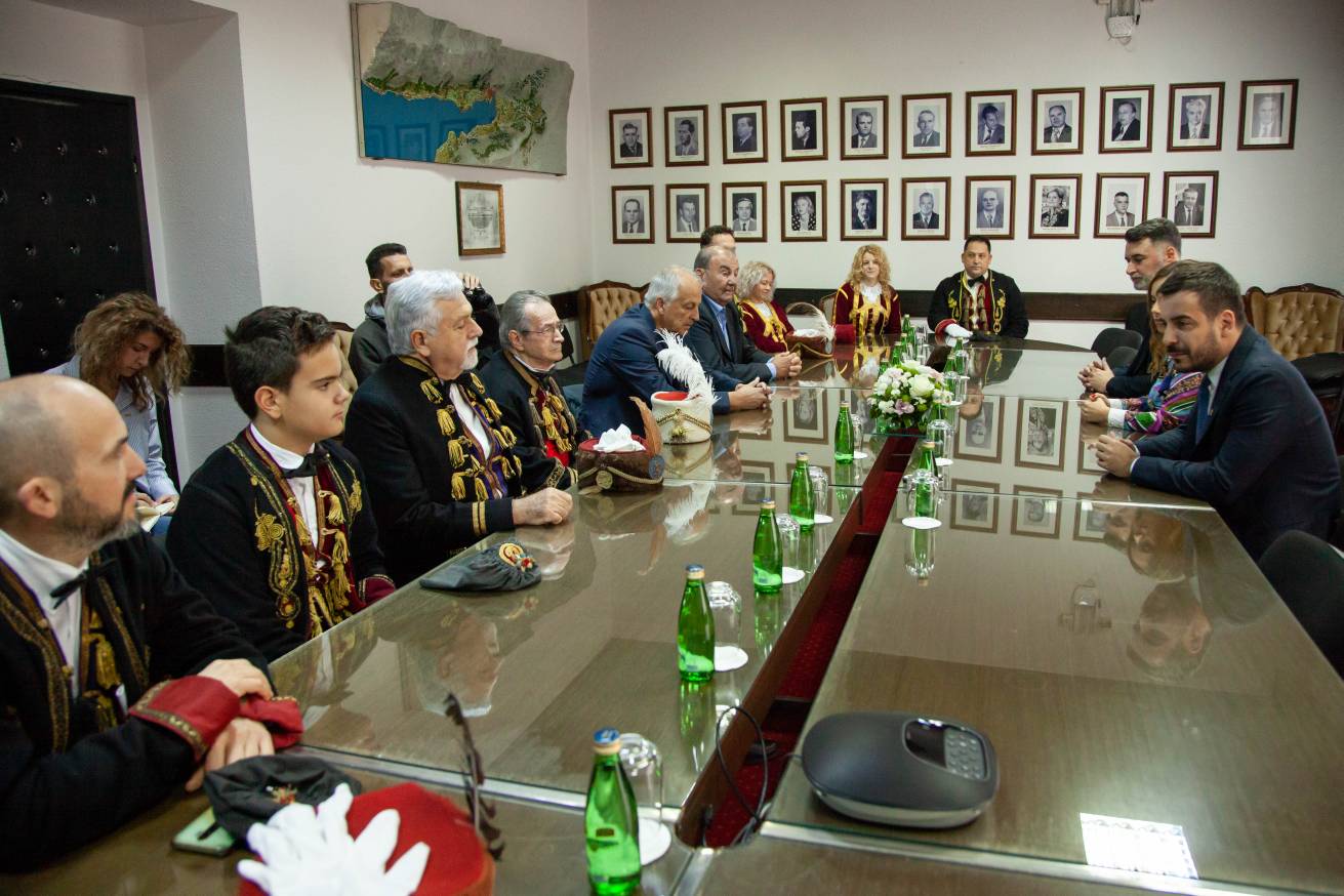 PREDSJEDNIK OPŠTINE KOTOR TRADICIONALNO POVODOM DANA OPŠTINE PRIMIO U POSJETU BOKELJSKU MORNARICU